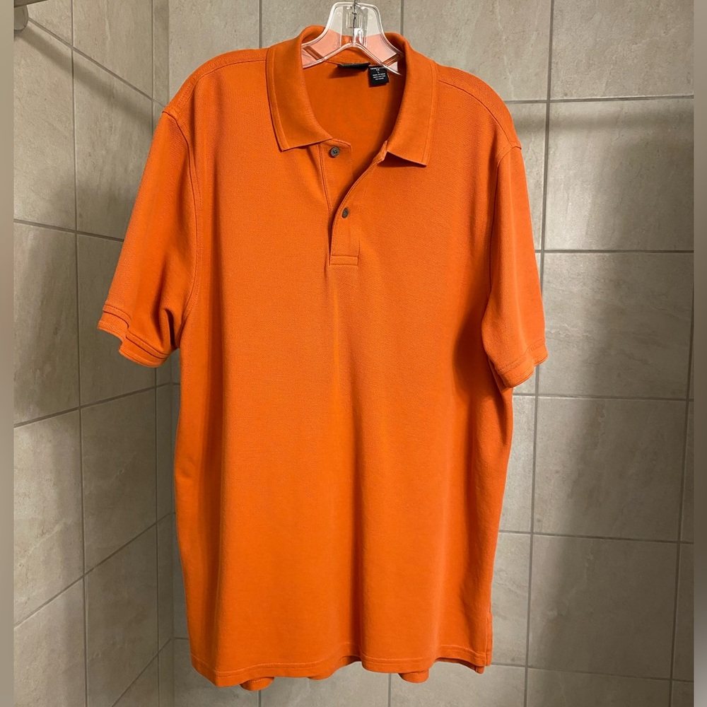 NWOT Jos. A. Bank Traveler Collection 2-button placket polo shirt, size Large